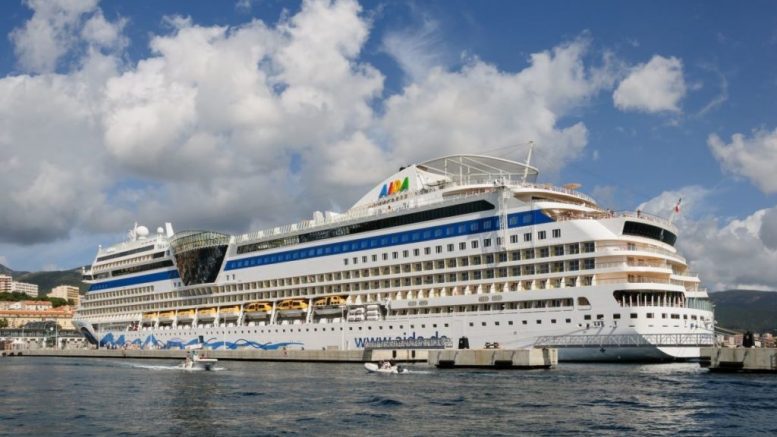 Schiff - Kreuzfahrt